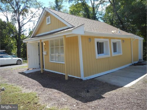 101 Creek Rd, Mount Laurel, NJ, 08054-2085 | Card Image