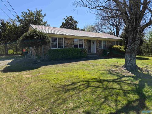 8855 Frankfort Road, Tuscumbia, AL, 35674 | Card Image