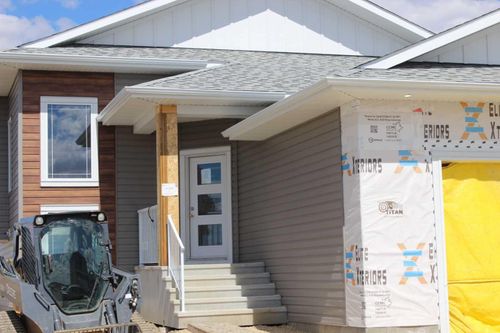 52 Everson Close, Red Deer, AB, T4P3H8 | Card Image