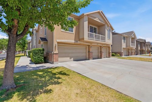 1138 Kensington Dr, North Salt Lake, UT, 84054-6097 | Card Image