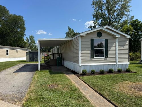 315 Greenbriar Ln E, Hebron, OH, 43025-8005 | Card Image