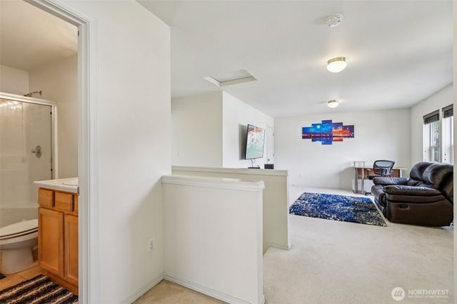 29709 217 Th Pl Se, House other with 3 bedrooms, 3 bathrooms and 2 parking in Kent WA | Image 20
