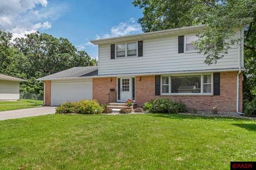 19 Dellview Ln, Mankato, MN, 56001-4542 | Card Image