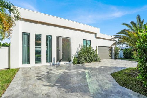 828 Nw 2nd Ave, Boca Raton, FL, 33432-2665 | Card Image