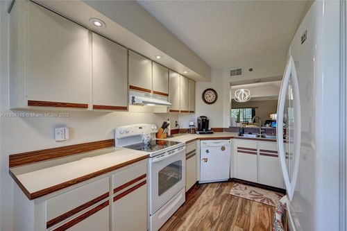 303-23344 Carolwood Ln, Boca Raton, FL, 33428 | Card Image