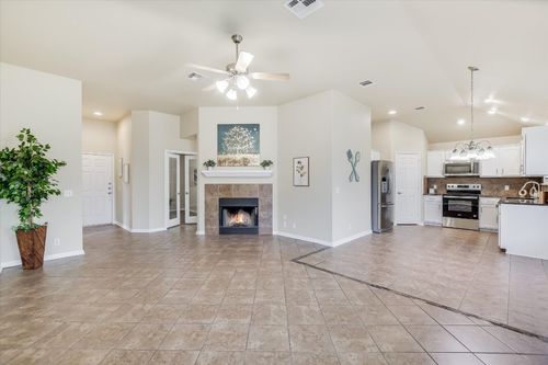 19005 Keeli Ln, Pflugerville, TX, 78660-3490 | Card Image