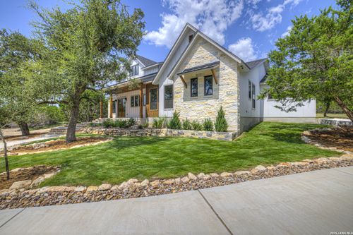 381 Mexican Hat Dr, Spring Branch, TX, 78070-5046 | Card Image