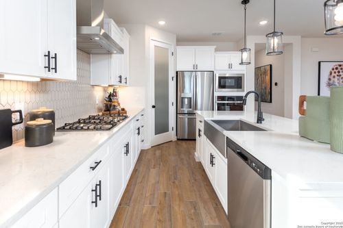 15581 Salmon Spring, San Antonio, TX, 78253 | Card Image