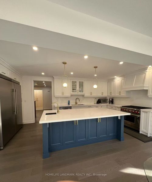 119 Fern Valley Cres, Richmond Hill, ON, L4E2K3 | Card Image