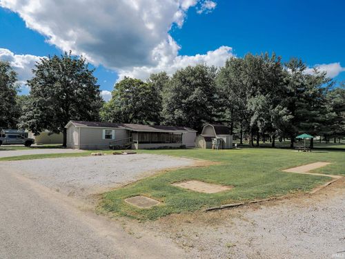 6805 E Palmers Dr, Monticello, IN, 47960-7150 | Card Image