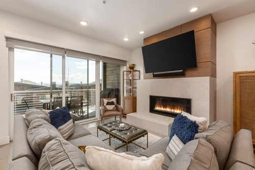 902-2752 W High Mountain Rd, Park City, UT, 84098-6657 | Card Image