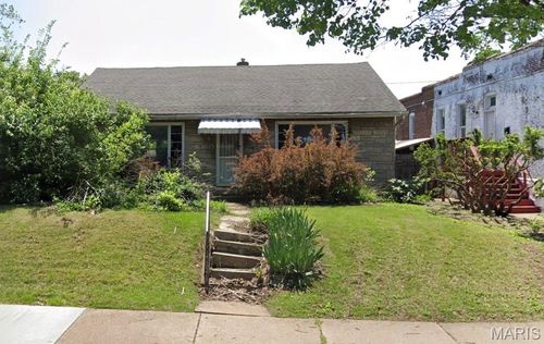 4226 Swan Ave, Saint Louis, MO, 63110-3830 | Card Image