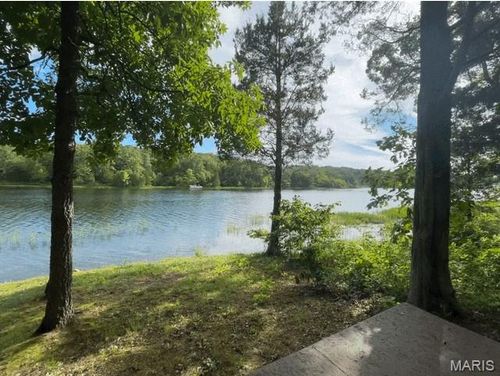 609 Devonshire Ln, De Soto, MO, 63020-6824 | Card Image