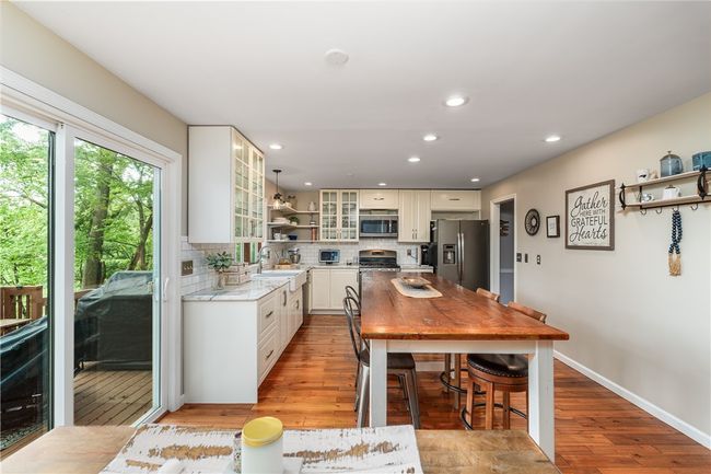 1157 Woodhill Dr, House other with 4 bedrooms, 3 bathrooms and 2 parking in Gibsonia PA | Image 12