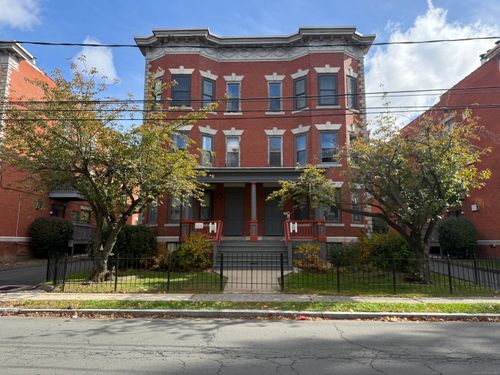 apt-3b-52 Atwood St, Hartford, CT, 06105-1532 | Card Image