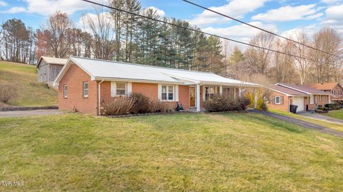 352 Deck Valley Ln, Bristol, TN, 37620-8512 | Card Image