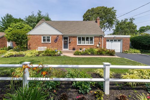 47 Monaton Dr, Huntingtn Sta, NY, 11746-1144 | Card Image