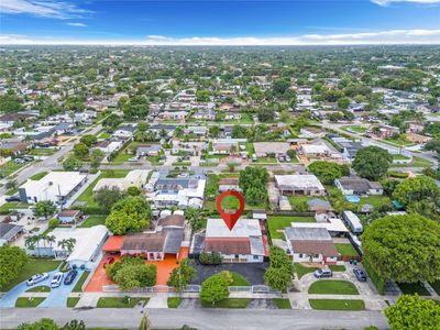 9780 Sw 51st Ter, House other with 4 bedrooms, 3 bathrooms and null parking in Miami FL | Image 2