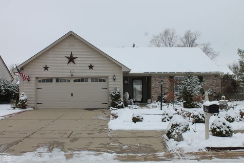 327 Brooks Bnd, Brownsburg, IN, 46112-8942 | Card Image