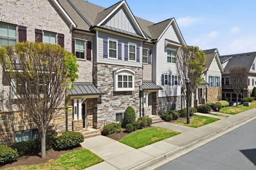 557 Henry Dr, Marietta, GA, 30064-3267 | Card Image