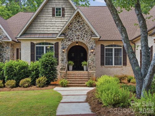 2894 Lakeshore Dr, Chester, SC, 29706-8641 | Card Image