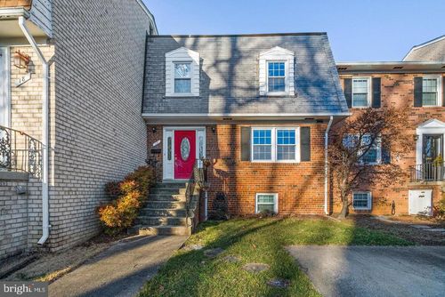 16 S Abingdon St, ARLINGTON, VA, 22204-1329 | Card Image