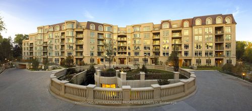 215-7071 Bayview Ave, Thornhill, ON, L3T7Y8 | Card Image