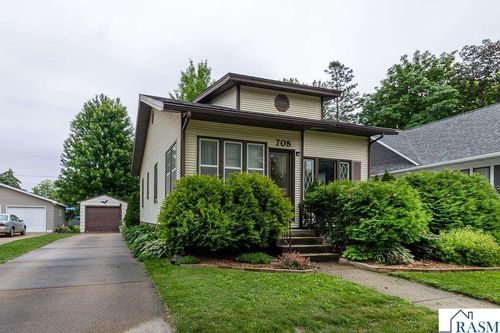 708 Lyndale St, North Mankato, MN, 56003-3021 | Card Image
