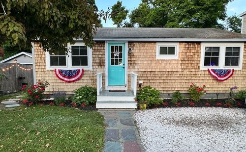 7 Chilton Ave, Kingston, MA, 02364-1746 | Card Image