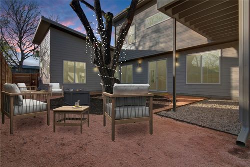 5305 Martin Ave, Austin, TX, 78751-2135 | Card Image