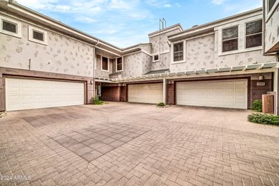 1031 - 15221 N Clubgate Drive, Condo with 2 bedrooms, 2 bathrooms and null parking in Scottsdale AZ | Image 3