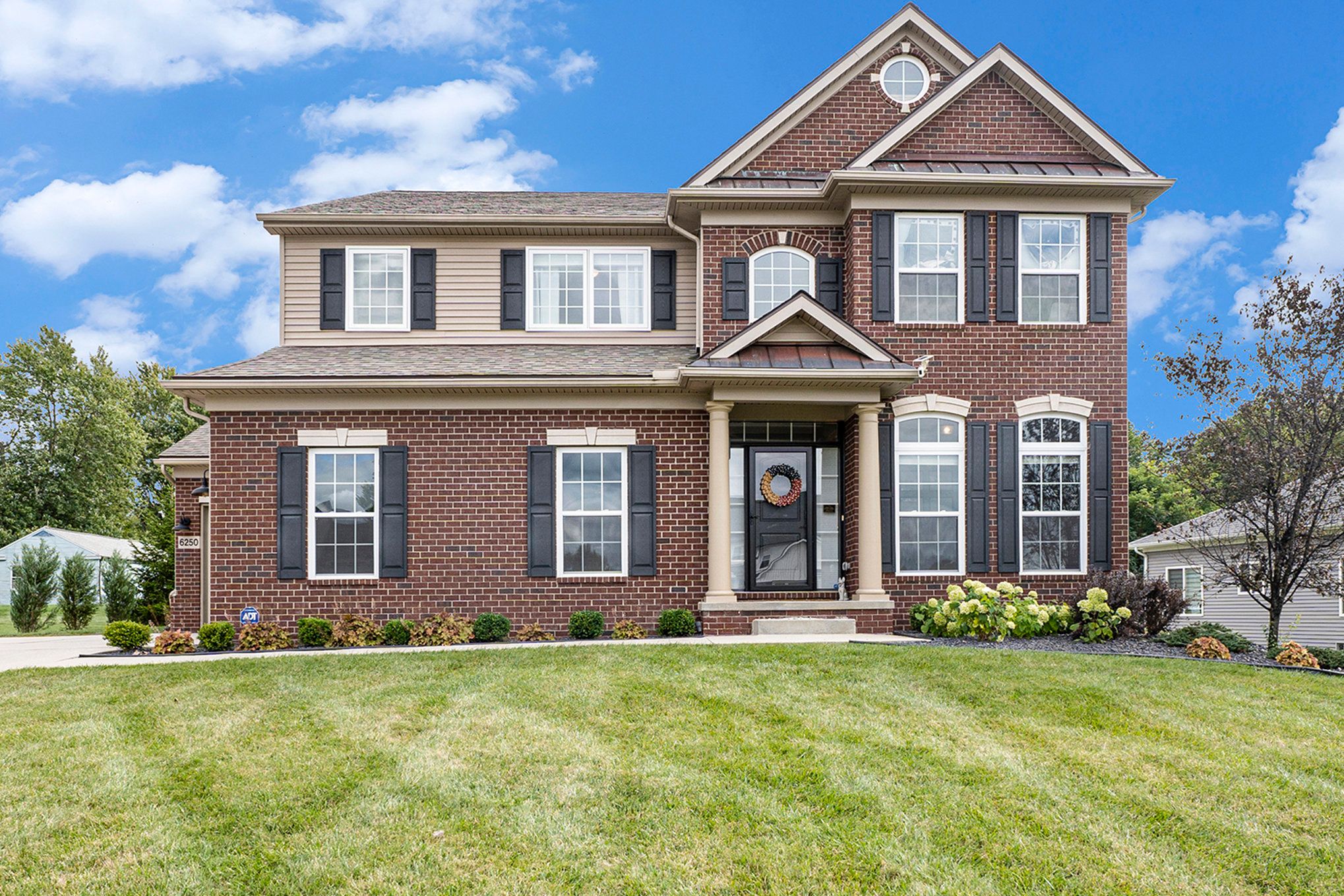Woodridge Ln, Grand Blanc, MI 48439