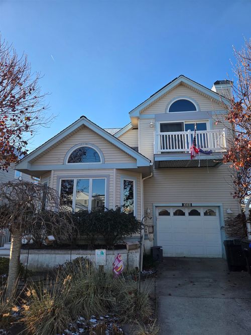 256 42nd St, Avalon, NJ, 08202-1408 | Card Image