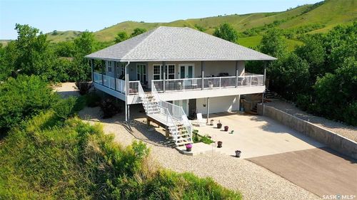207 Criddle Avenue, Crooked Lake Provincial Park, SK, S0G2B0 | Card Image