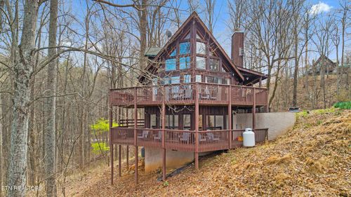 3175 Emerald Springs Loop, Sevierville, TN, 37862-8623 | Card Image