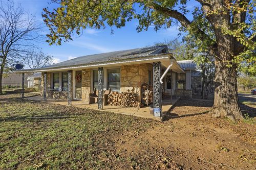 336 S 8th Ave, Palo Pinto, TX, 76484 | Card Image