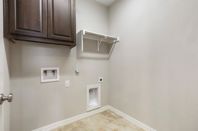 Laundry Room | Image 29