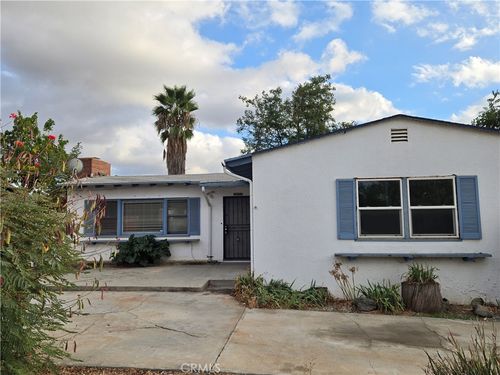 34657 Kelly Ln, Yucaipa, CA, 92399-4538 | Card Image