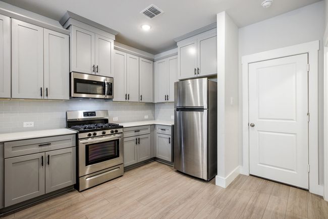4502 Smokey Quartz Ln, Townhouse with 2 bedrooms, 3 bathrooms and null parking in Arlington TX | Image 9