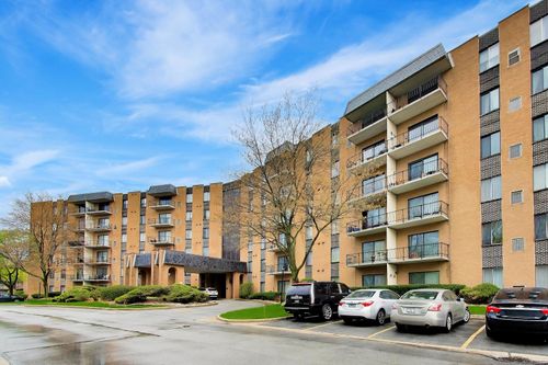 312-700 N Bruce Ln, Glenwood, IL, 60425-1134 | Card Image