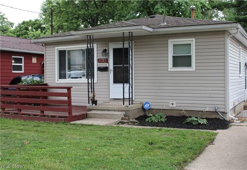 1181 Easton Dr, Akron, OH, 44310-1511 | Card Image