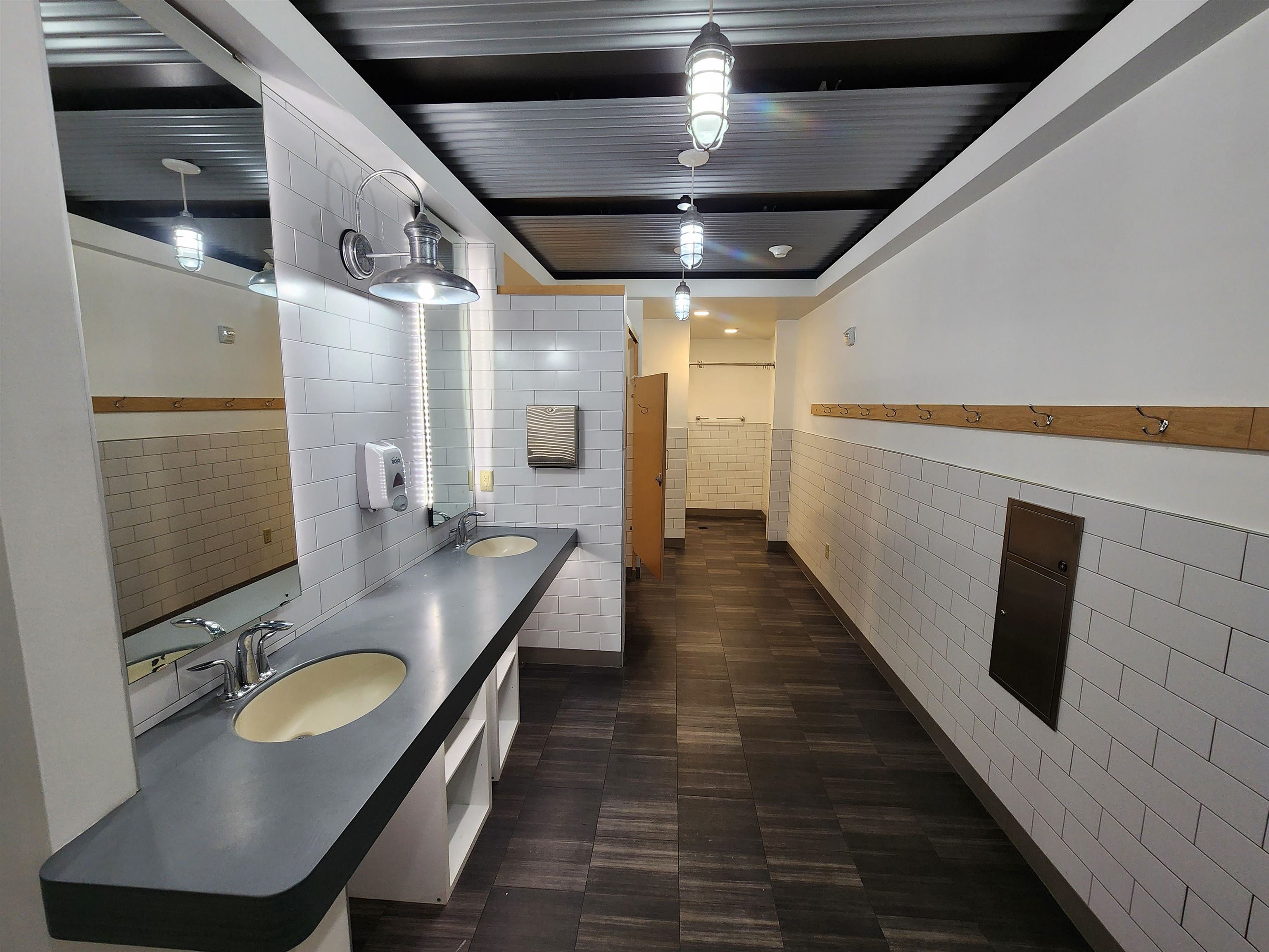 Business Opportunity in Monona 5
