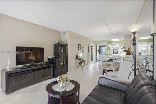apt-314-2236 N Cypress Bend Dr, Pompano Beach, FL, 33069-5613 | Card Image