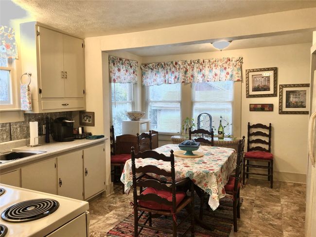 APT-2 - 401 W Sam Rayburn Dr, Home with 4 bedrooms, 3 bathrooms and 6 parking in Bonham TX | Image 12