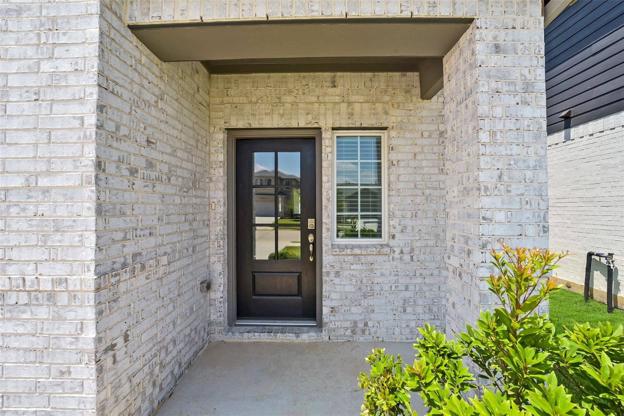 Residential Lease in Huffman 2