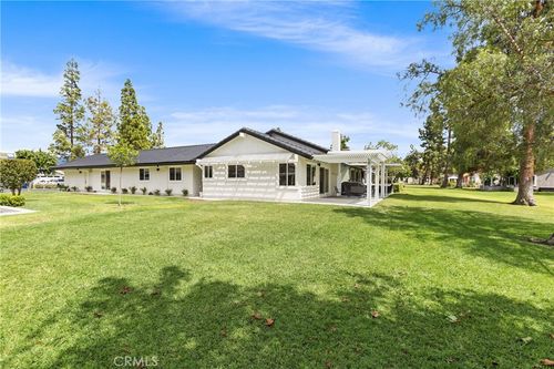24142 Minnetonka Ln, Lake Forest, CA, 92630-1914 | Card Image