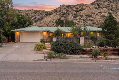 3904 Camino De La Sierra Ne, Albuquerque, NM, 87111 | Card Image