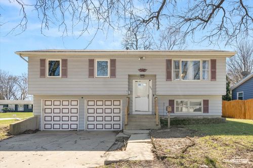 1235 Constellation Dr, Aurora, IL, 60505-1432 | Card Image