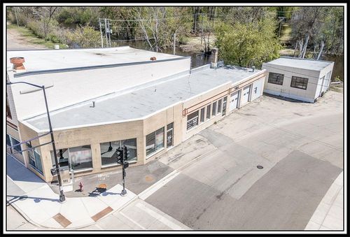 200 N Pearl Street, NEW LONDON, WI, 54961 | Card Image