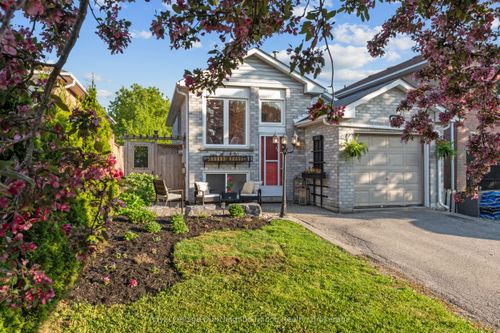 42 Glanville Cres, Bowmanville, ON, L1C4L7 | Card Image